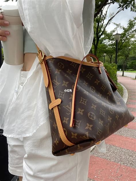 lv carryall sizes